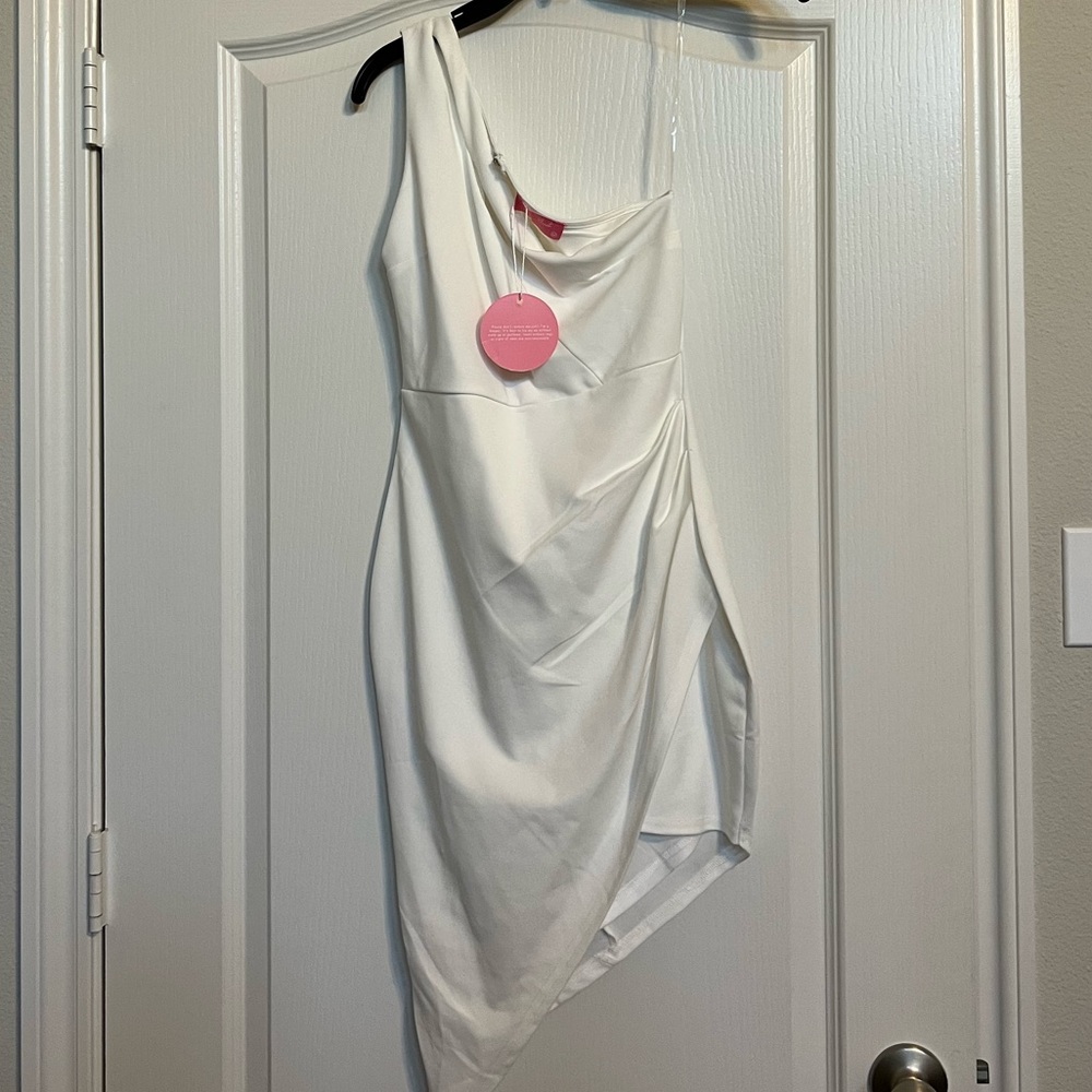 NWT white asymmetrical dress size medium